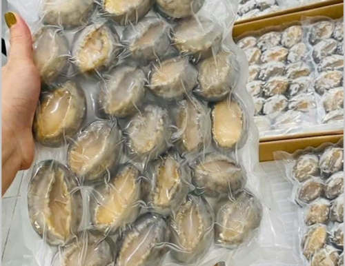 Gần 900 đường ở TP HCM đủ điều kiện 'cho thuê' vỉa hè